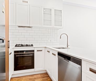 1/198 George Street, Erskineville NSW 2043 - Townhouse For Rent | D... - Photo 6