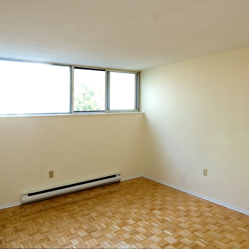 The Laurentian - Photo 1