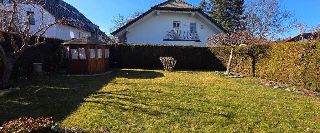 Großzügig geschnittene 3,5-Zimmer-Gartenwohnung in ruhiger Lage von Trudering - Photo 1