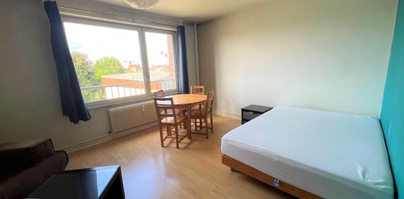 Location Appartement 1 pièce 31m² LILLE 59000 - Photo 2