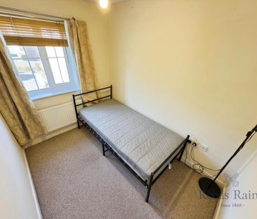 5 bedroom terraced house to rent - Photo 4