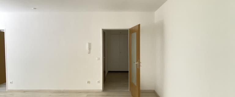 **Senioren mit WBS** 2-Zimmer-Wohnung in Solingen Mitte mit Balkon und Laminatboden - Foto 1