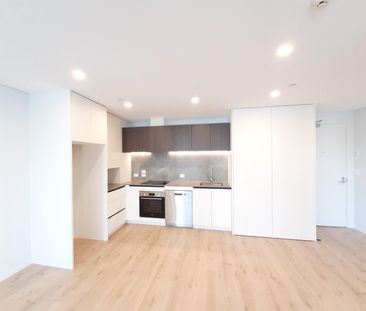 Location, Location, Location - Photo 6