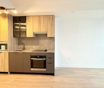 For Lease - 1037 The Queensway N/A Unit# 807, Toronto, Ontario - Photo 2