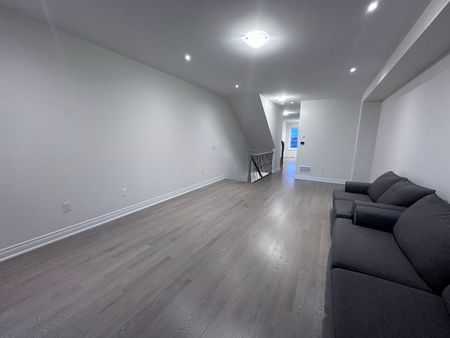 For Lease - 555 Vine Cliff Boulevard, Markham, Ontario - Photo 4