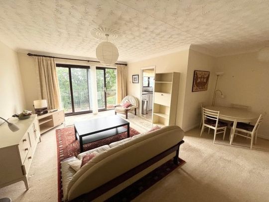 Constitution Hill Gardens, Poole - Photo 1