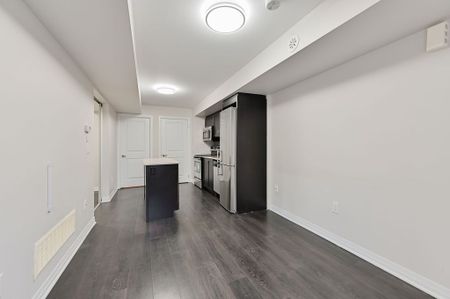 For Lease - 185 William Duncan Road Unit# 6, Toronto, Ontario - Photo 4