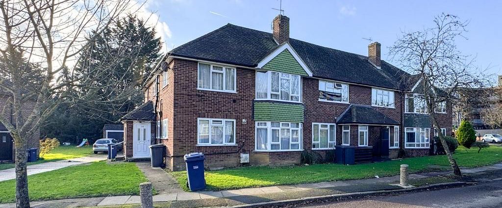 2 bedroom property to rent - Photo 1