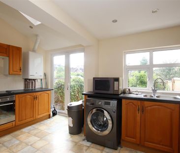 West Avenue, Oldfield Park, Bath - Photo 2