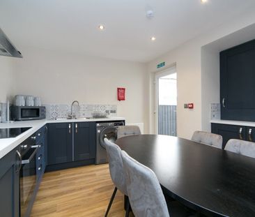 Room in a Shared House, Rosebery Grove, CH42 - Photo 6