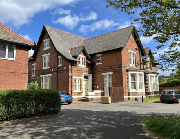 3 bedroom flat to rent - Photo 1