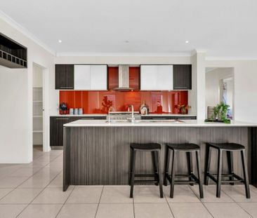 41 Clearwater Rise Parade, Truganina VIC, Belconnen - Photo 6