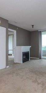 Lougheed mall 1 bdrm+den 1 bath 630 sf face south balcony, 22nd flr - Photo 3