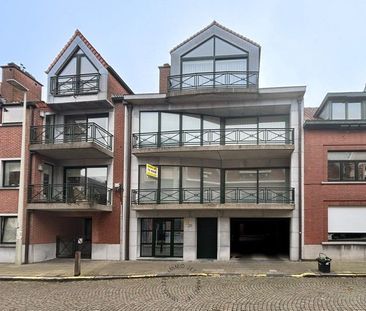 Lichtrijk appartement in centrum Beveren met 2 slaapkamers en 2 ter... - Photo 4