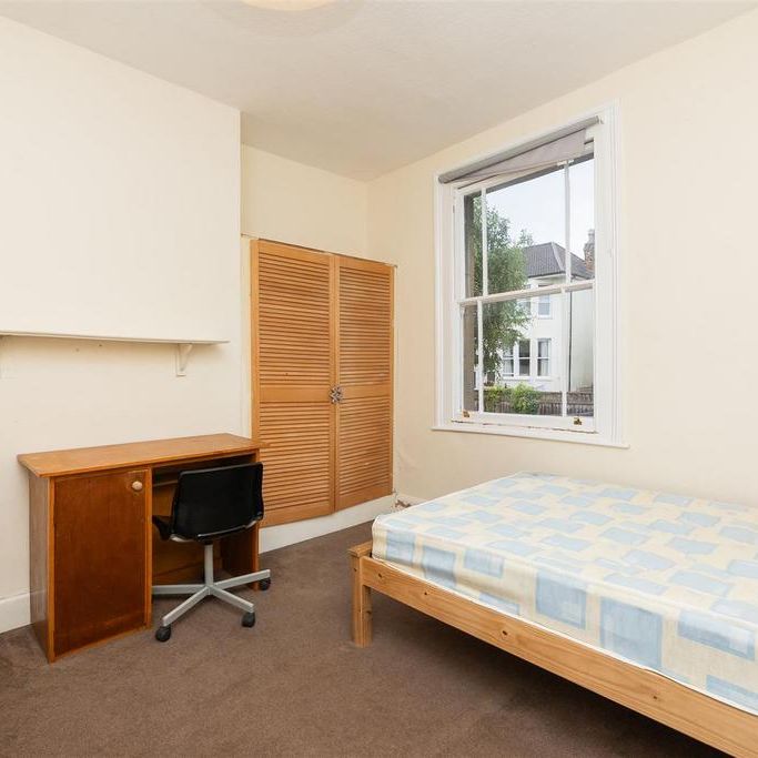 5 bedroom terraced house to rent - Photo 1