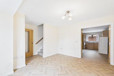 36 Melrose Avenue, Belfast, BT5 5JD - Photo 2