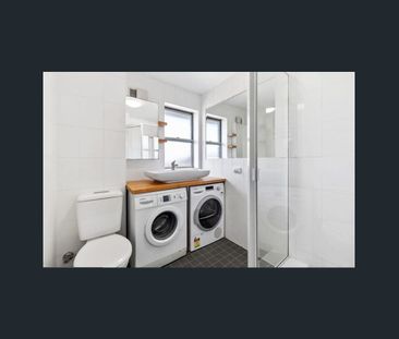 2 Bedroom Delight - Photo 4