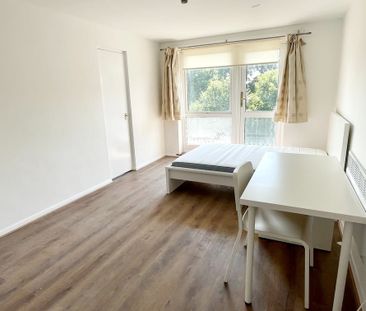 Studio Flat, Alpha House, RG1 - Photo 2