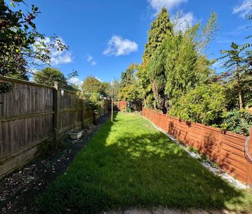 3 bedroom terraced house to rent - Photo 2