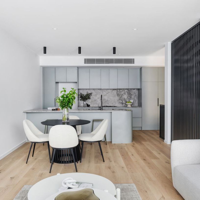 Brand New Townhouse with Rooftop Balcony - Prime Brunswick West Location - Photo 1