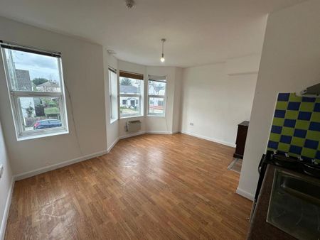 Studio to rent - Photo 4