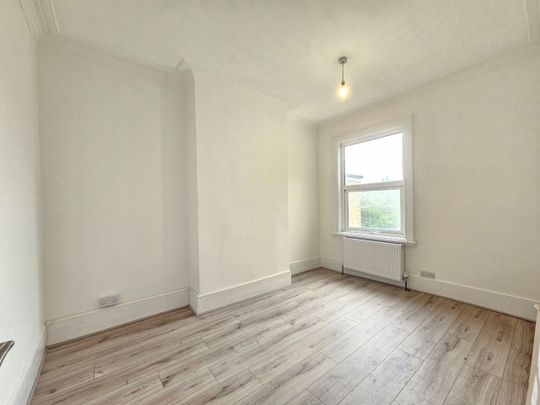 2 Bed Maisonette, Newlands Park, SE26 - Photo 1