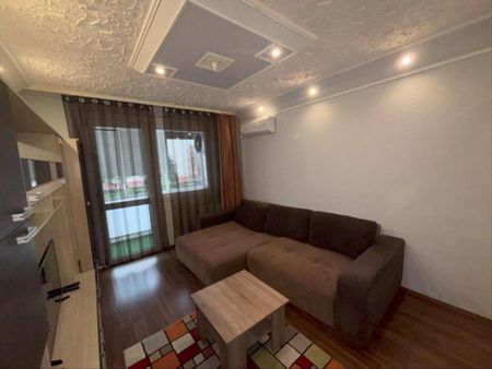 Kiadó felújított panel lakás - Tiszaújváros - Photo 2