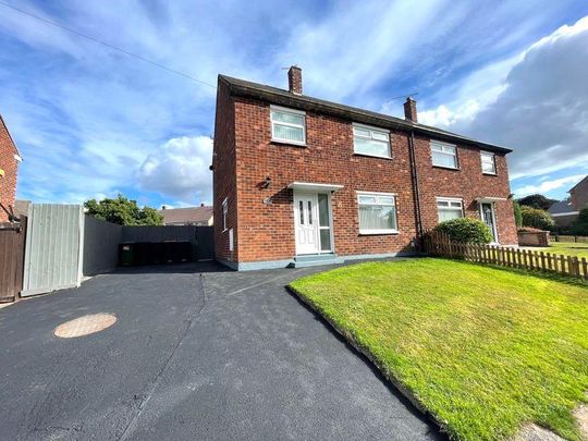 3 bedroom semi-detached house to rent - Photo 1