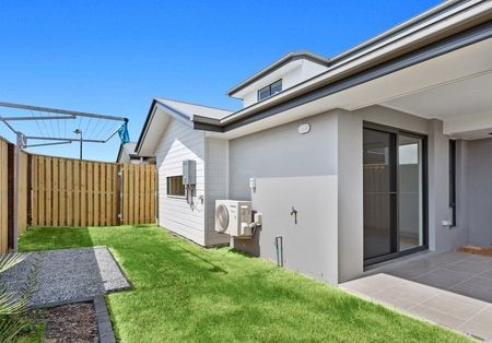 Modern 3-Bedroom Home in Pimpama - Photo 5