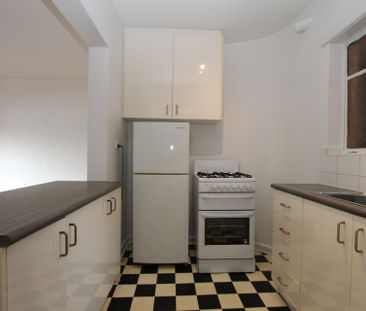 FANTASTIC BAYSIDE PAD - Photo 1