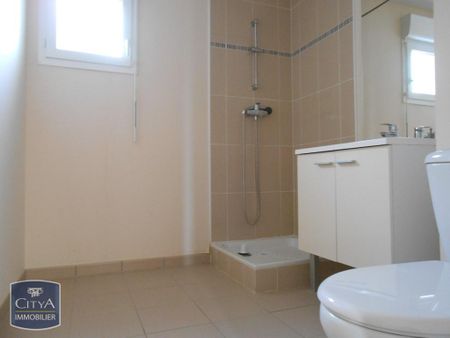 Location Appartement 2 pièces 47m² ST NAZAIRE 44600 - Photo 4