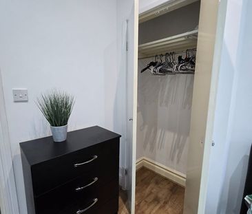 Room in a Shared House, Headingley Avenue, LS6 - Photo 5