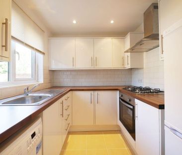 2 bedroom terraced house to rent - Photo 3