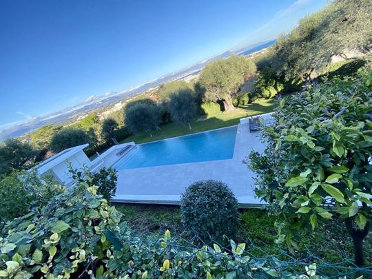 Location Appartement 4 pièces 98m² ANTIBES 06600 - Photo 1