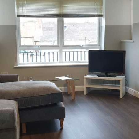 Tanners Court // Modern Bed Flat // Aug, LN5 - Photo 1