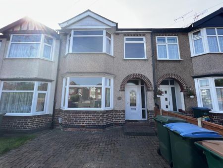 3 bedroom terraced house to rent - Photo 2