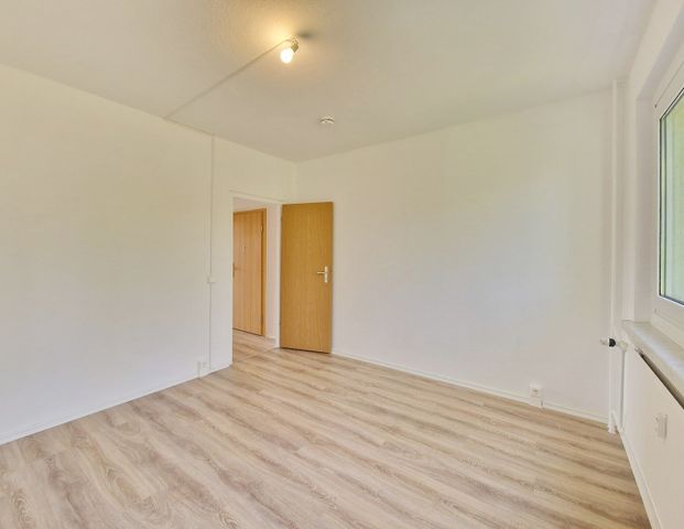** 1. NKM geschenkt*! ** Wir renovieren Ihre neue Wohnung in Chemnitz: 3-Zimmer I 3. Etage - Photo 1