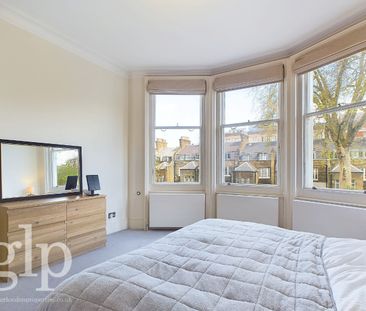 2 Bedroom Apartment, Ridgmount Gardens, Bloomsbury, WC1E - Photo 4
