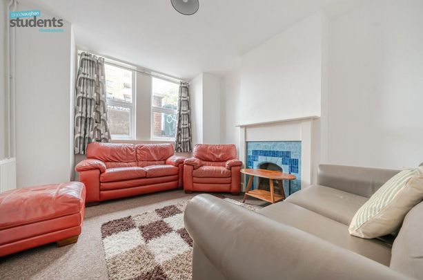 5 bedroom terraced house to rent - Photo 1