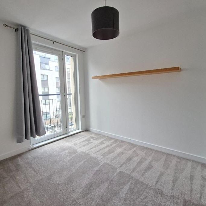 2 bed flat for rent in Granton - Photo 1