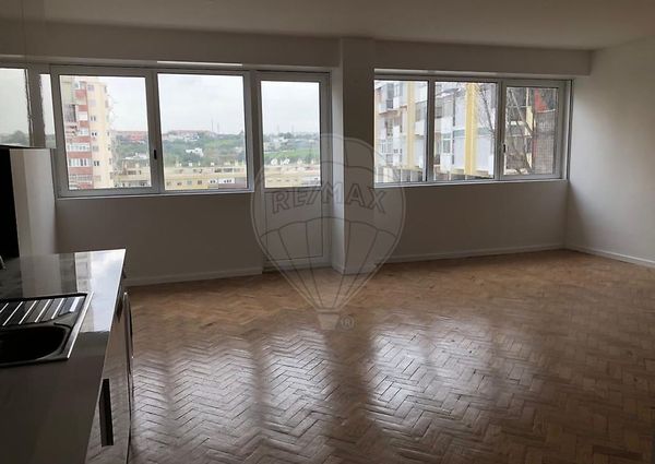 Studio T1 for rent in Lisboa