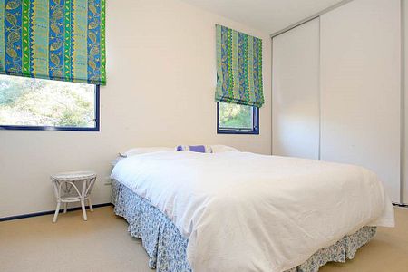 15 Lydgate Street, Blairgowrie. - Photo 2