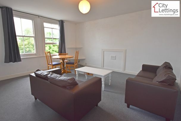 3 Bedroom Flat - Photo 1