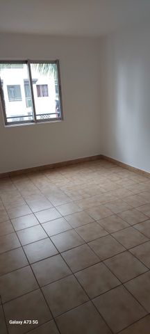 A louer Appartement Type 5 quartier Moufia à SAINT DENIS - Photo 2