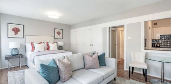 Studio Flat 1 Bathroom Size: 459 sg ft - Photo 2