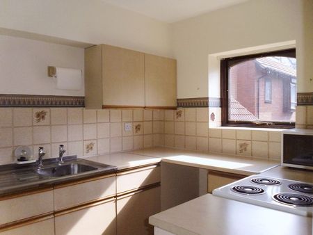 Moncrieffe Close, Dudley - Photo 3