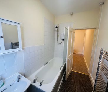 Bath Road, Maidenhead - Photo 4