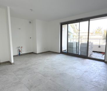 Location Appartement 1 pièce 31m² - Photo 2