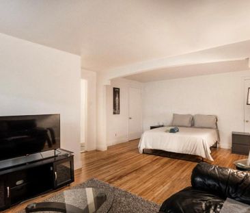 Appartement 4 1/2 - 2 chambres à coucher – 75 m² (817 p2) - Photo 1