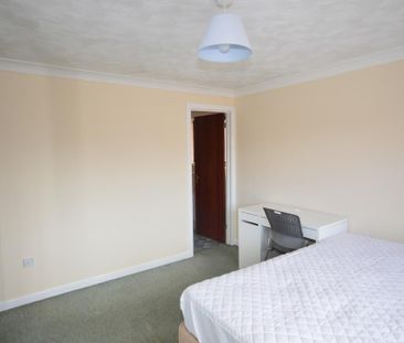 Poole Drew Close Talbot Village, BH12, Dorset - Photo 6